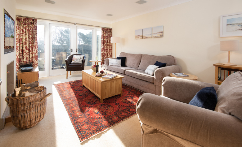 Lounge, Boatman's Cottage, Newton Holiday Cottages, Northumberland Lounge