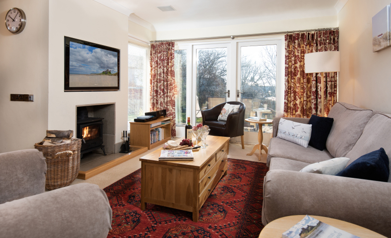 Lounge, Boatman's Cottage, Newton Holiday Cottages, Northumberland Lounge