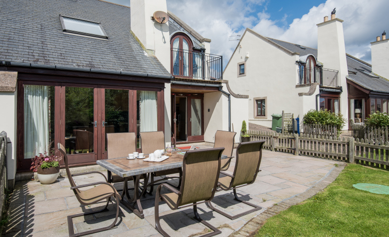 Terace, Boatman's Cottage, Newton Holiday Cottages, Northumberland Terrace